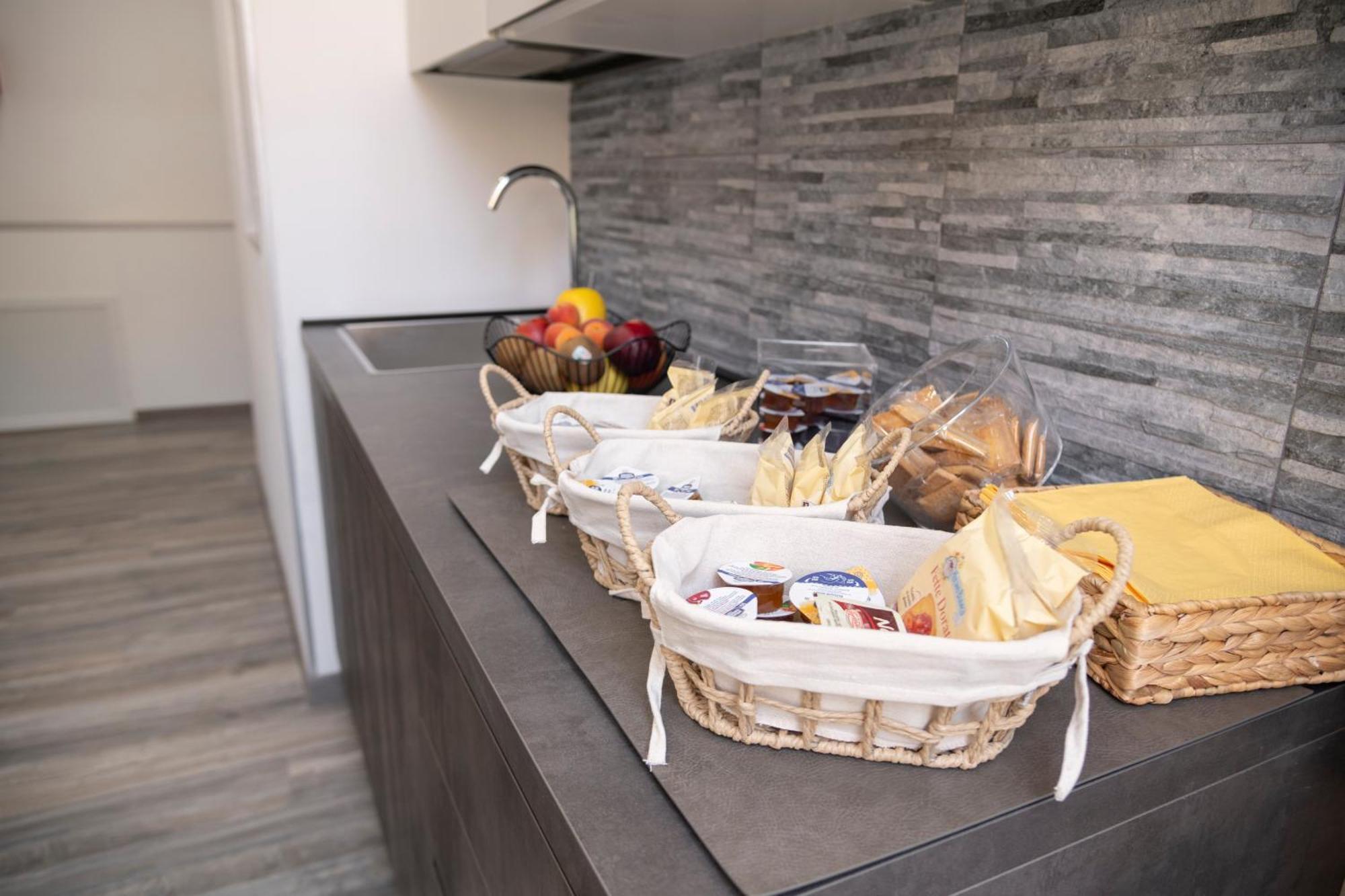 Trastevere Luxury Rooms โรม ภายนอก รูปภาพ
