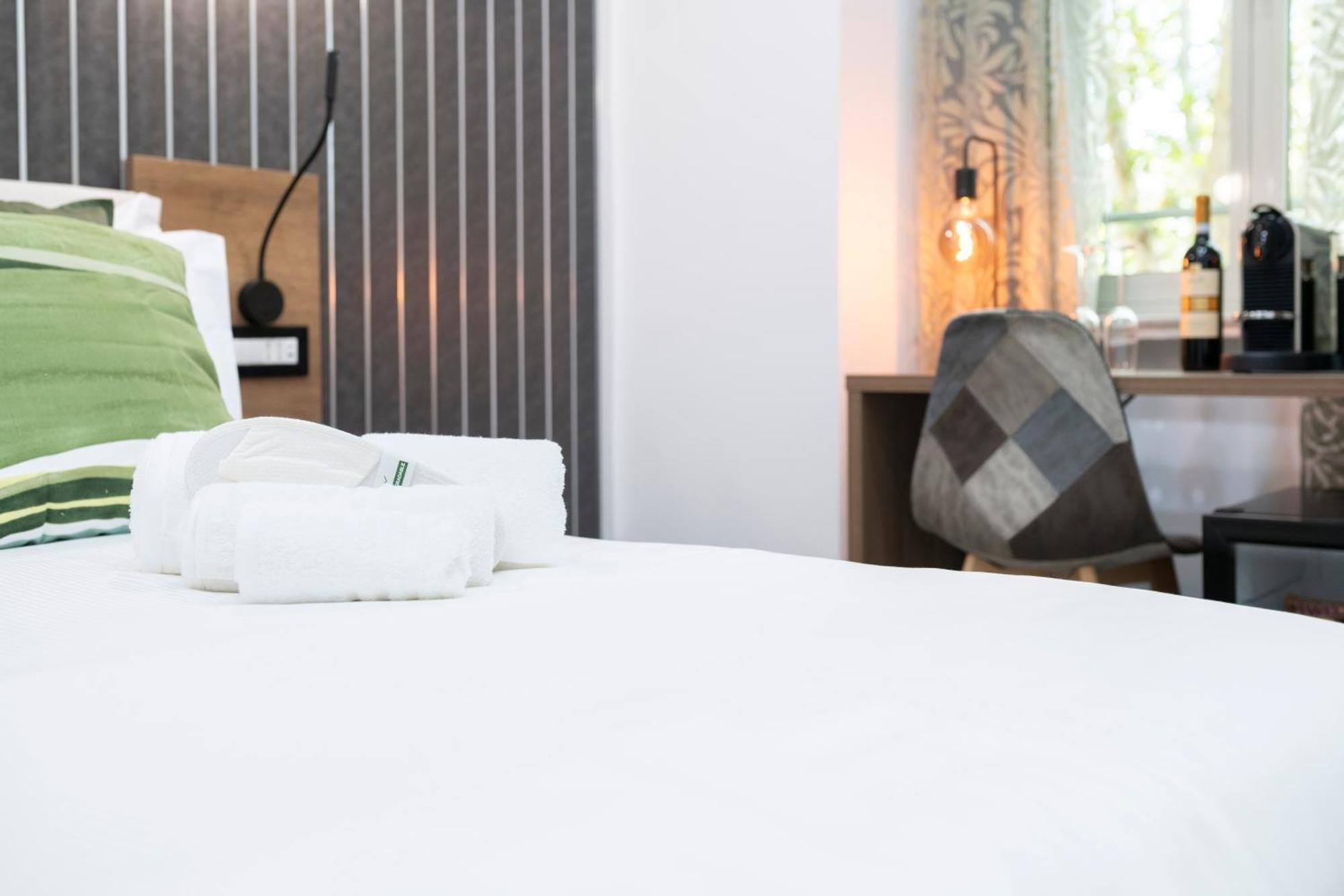 Trastevere Luxury Rooms โรม ภายนอก รูปภาพ