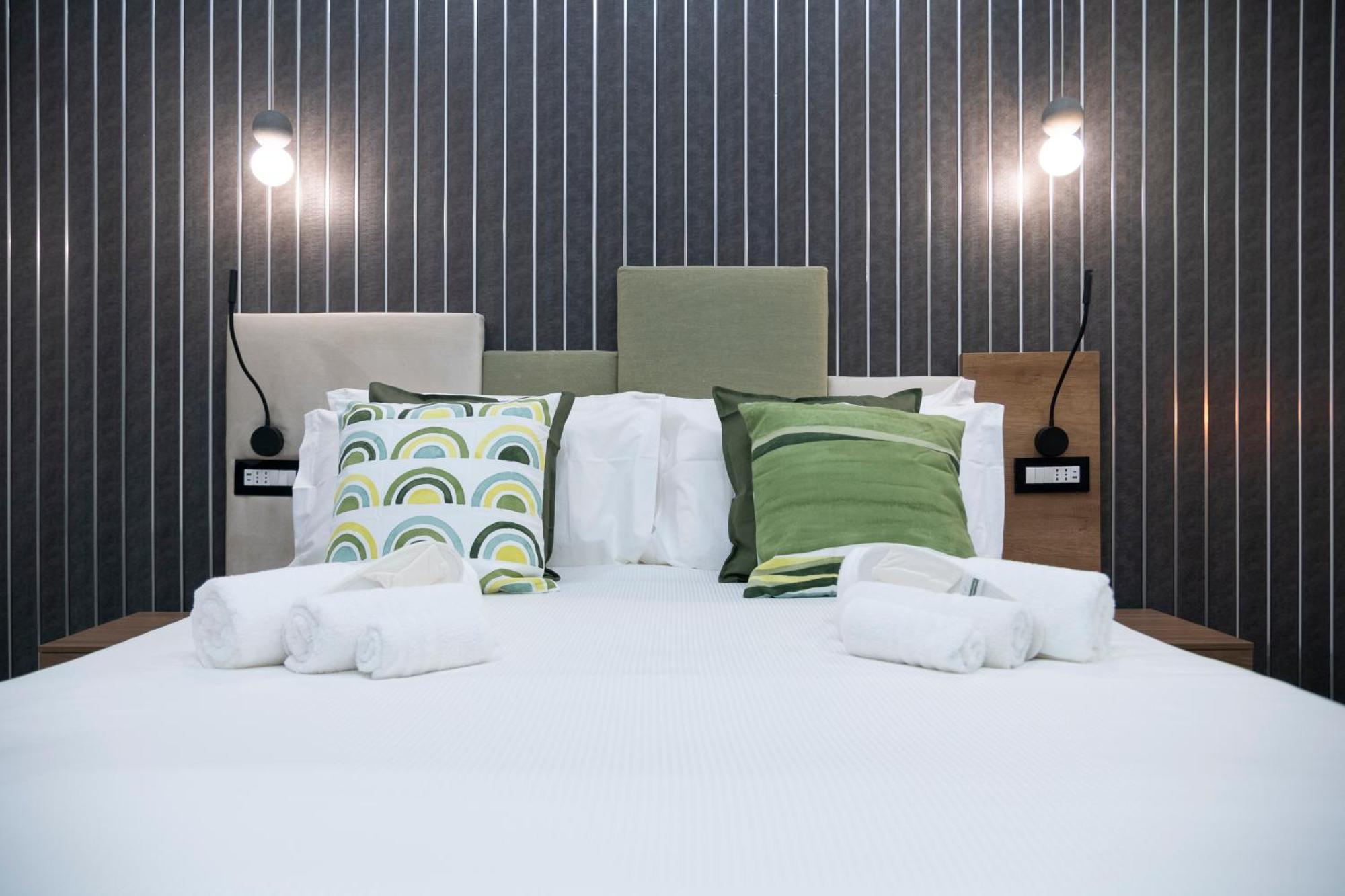Trastevere Luxury Rooms โรม ภายนอก รูปภาพ